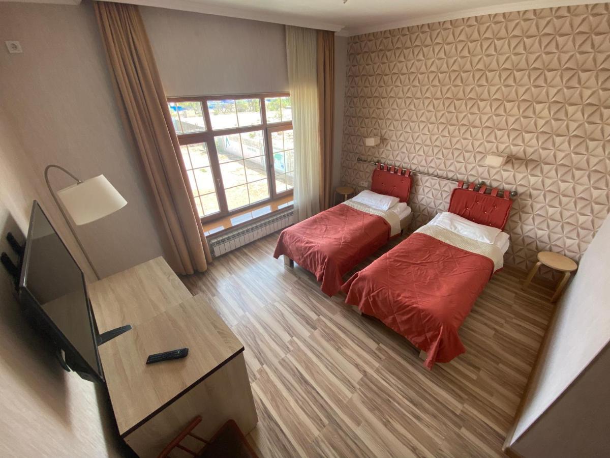 Azimut Hotel Balykchy Ngoại thất bức ảnh
